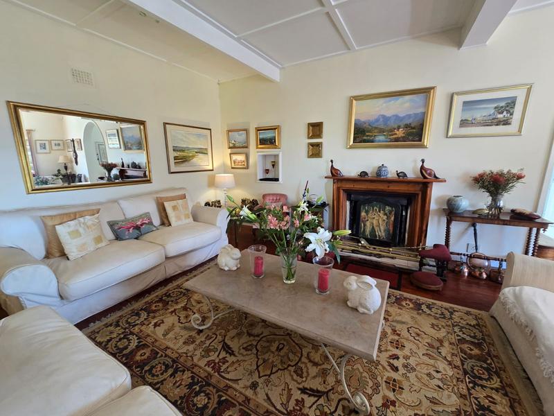 3 Bedroom Property for Sale in Lakeside Western Cape